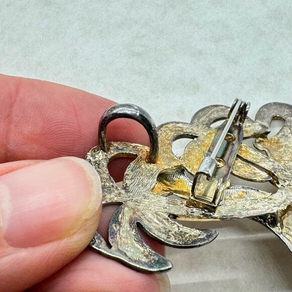 Vintage MJ Brooch Pendant Elephant Giraffe Palm Trees Gold Silver Tone Signed - Picture 6 of 10